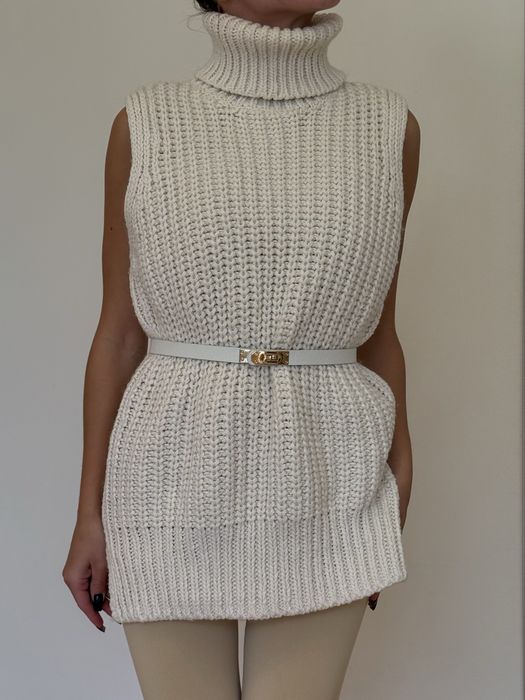 Стильна вʼязана жилетка від H&M