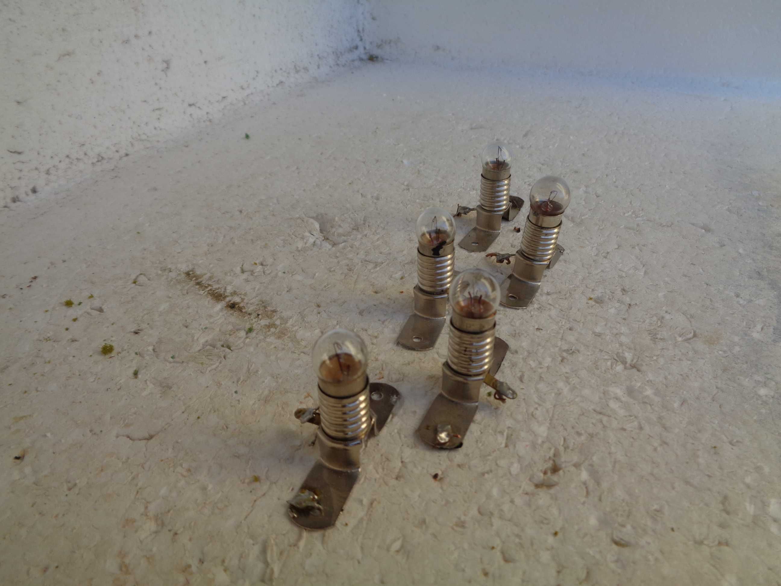 1:87 Lote de 5 lampadas com suporte para maqueta comboio