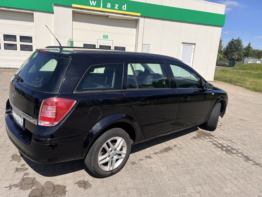 Na sprzedaz opel astra station wagon 2006