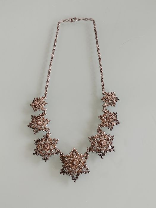 Lindo colar de prata vintage. Estado muito bom. Marca Topaze Portugal