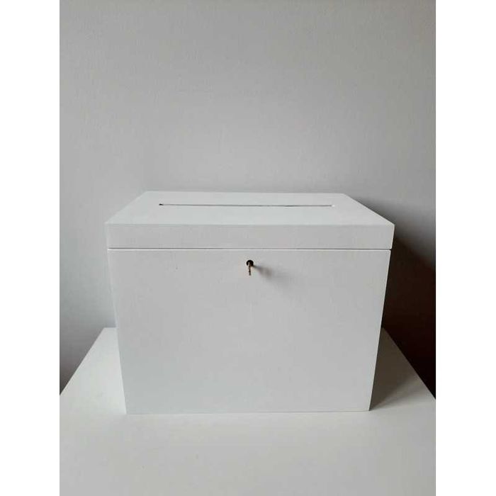 białe pudełko na koperty skrzynka na koperty