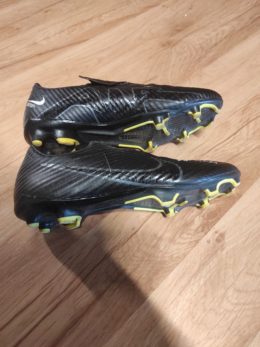 Korki, lanki, buty piłkarskie NIKE Air Zoom Mercurial Vapor 15 Academy