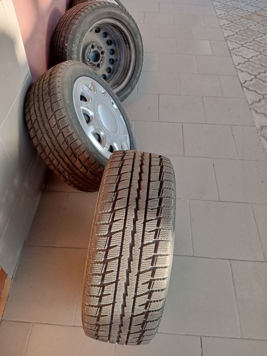 Продам зимнюю резину на дисках не дорого