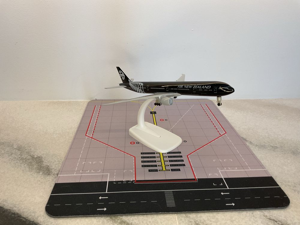 Model samolotu B777 Air New Zealand D