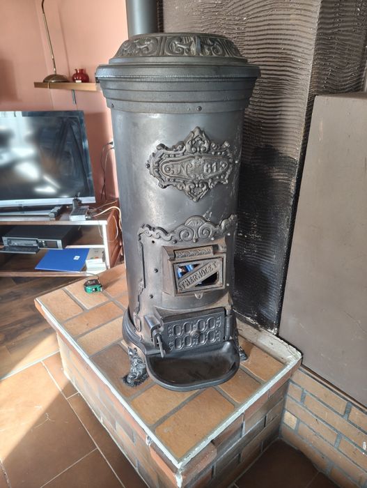 Kominek gazowy,koza żeliwna retro.