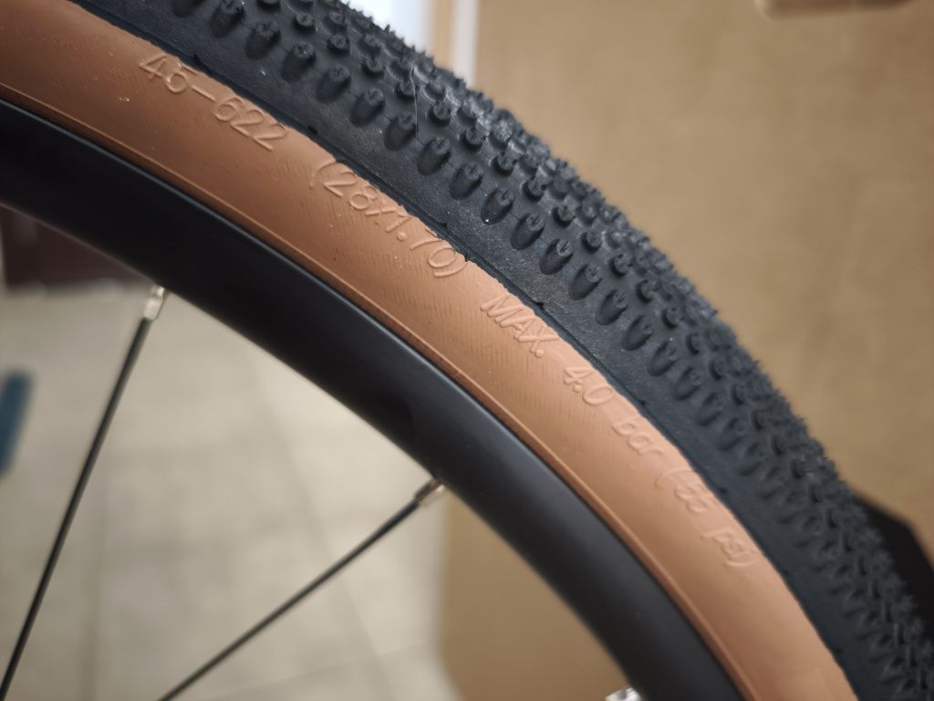 Rodas completas de Gravel (novas)