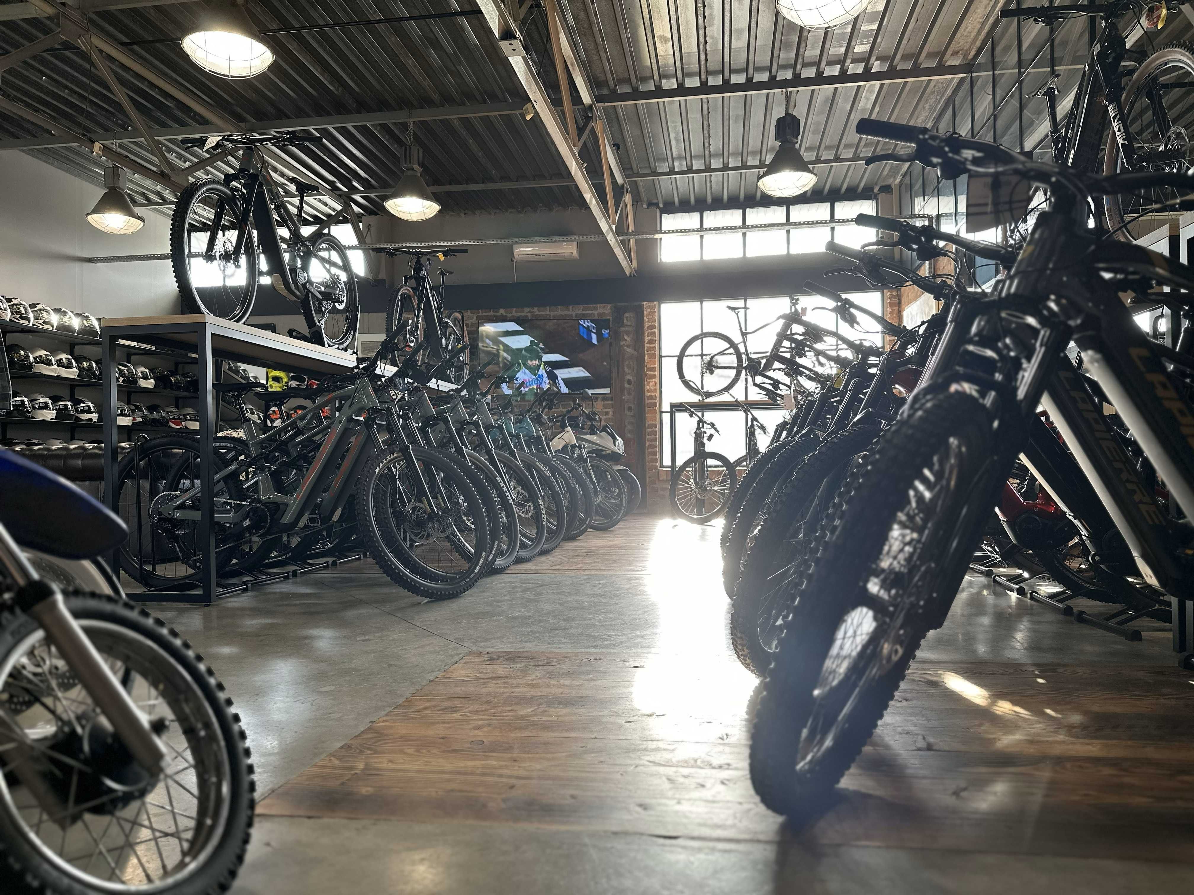 Rower Elektryczny Ebike Raymon Trailray 180 Ultra Rozmiar M