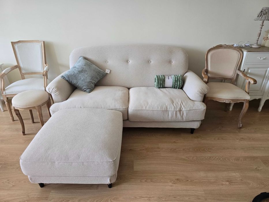 Sofá para desocupar medidas 185x75 mais 75x75  restante base quadrada