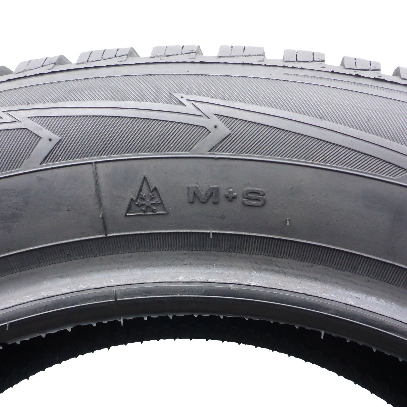 Opony 205/60/16 Goodyear 205/60R16 92H UltraGrip9 Zimowe 2019 8-8,2mm
