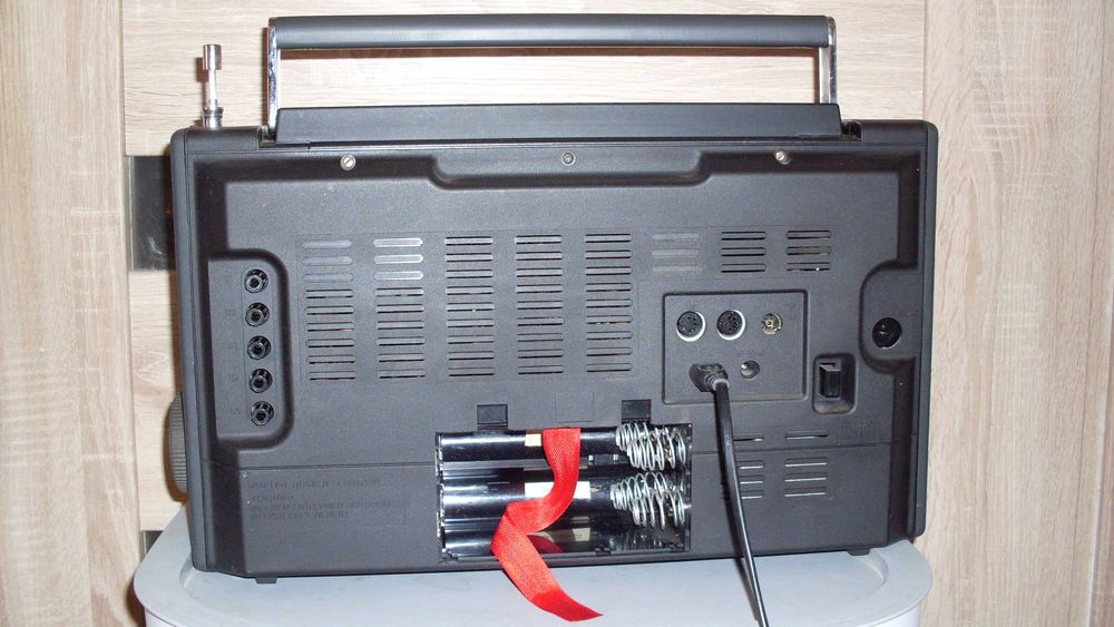 Radioodbiornik UNITRA tramp we 100