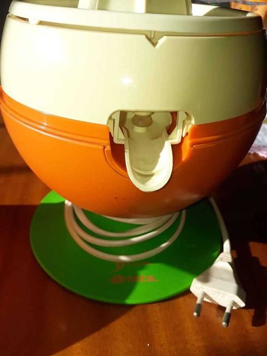 Espremedor de citrinos vintage, Ariete