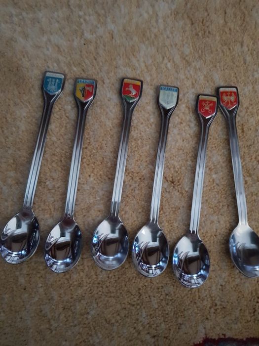 ozdobne łyżeczki z herbami miast PRL
