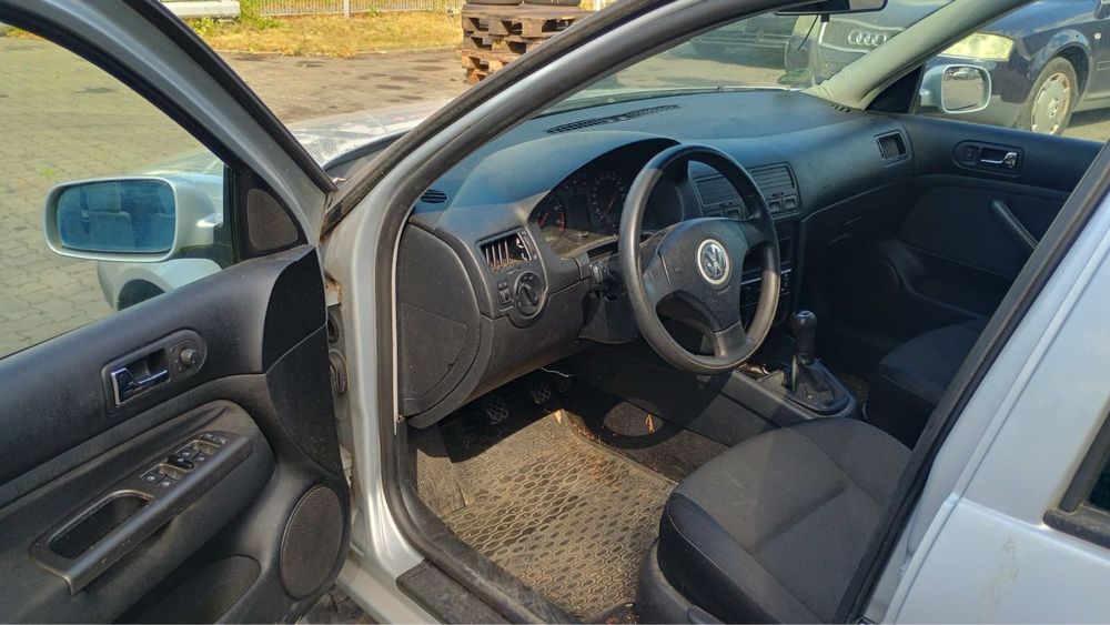 Бора 2.0 бензин Розборка