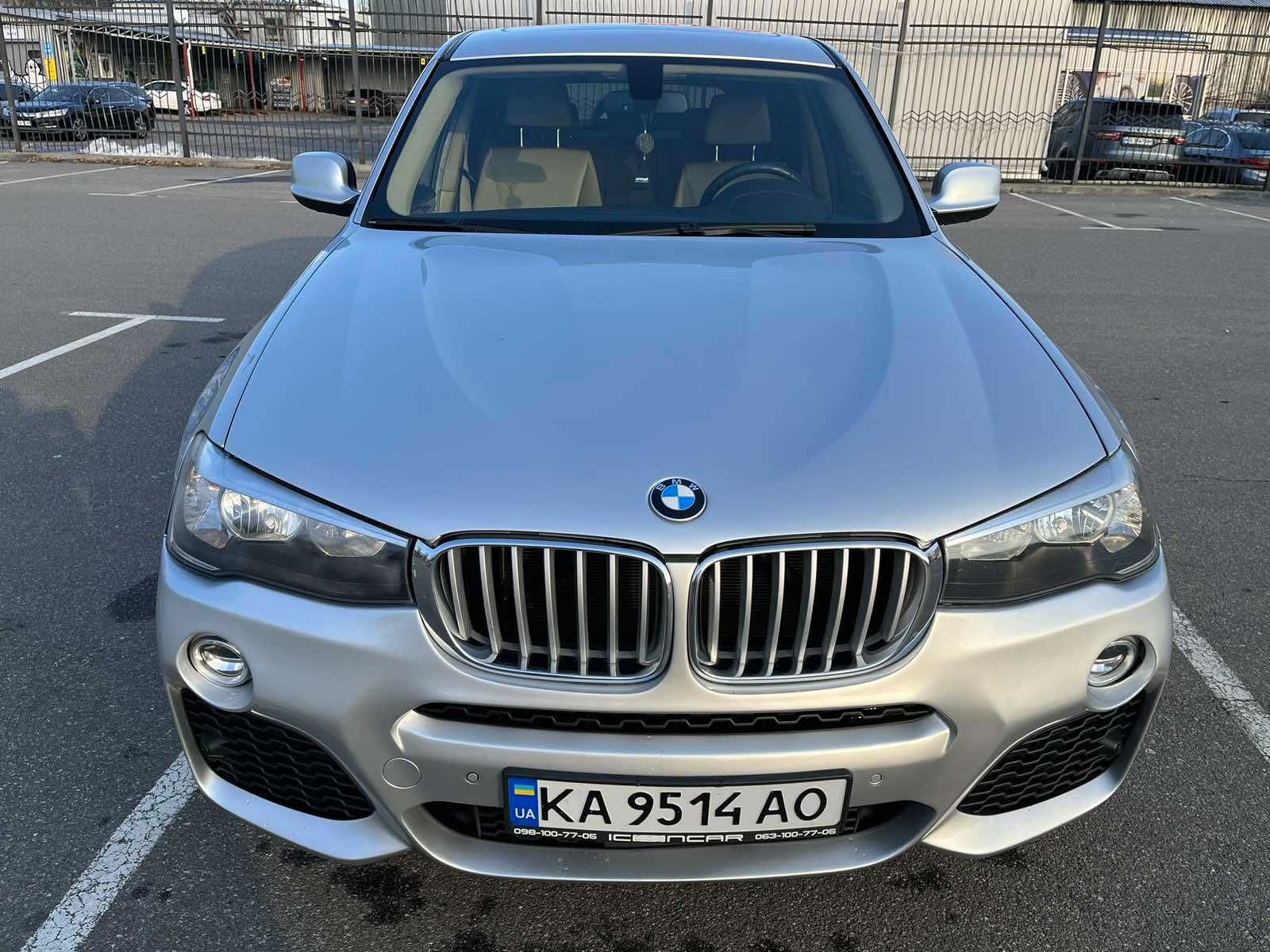 Автомобіль BMW X3 2012 року