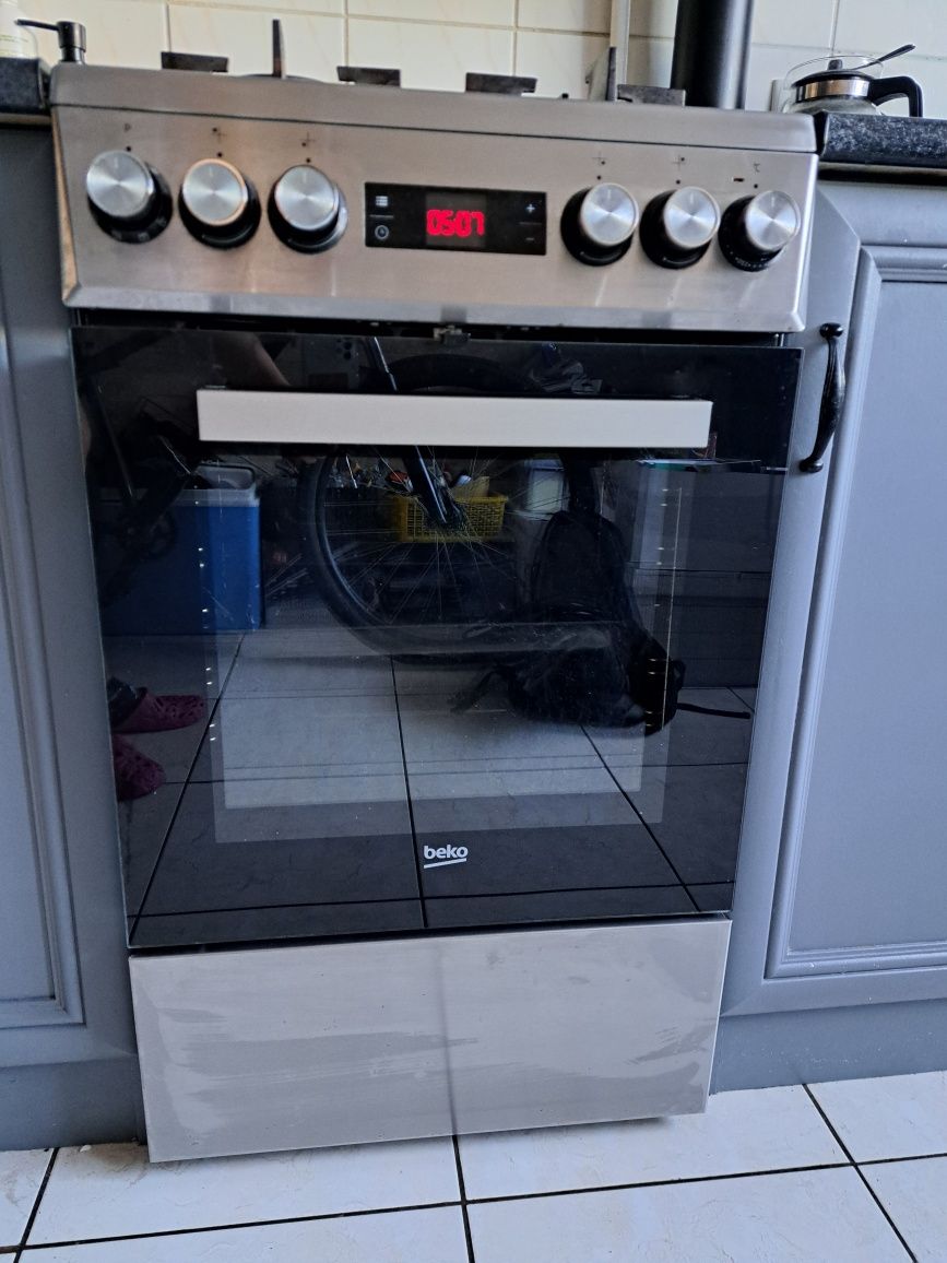 Kuchnia wolnosrojaca 50 cm Beko