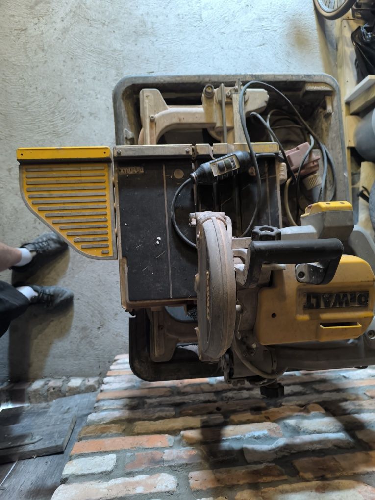 Przecinarka do płytek Dewalt d 24000
