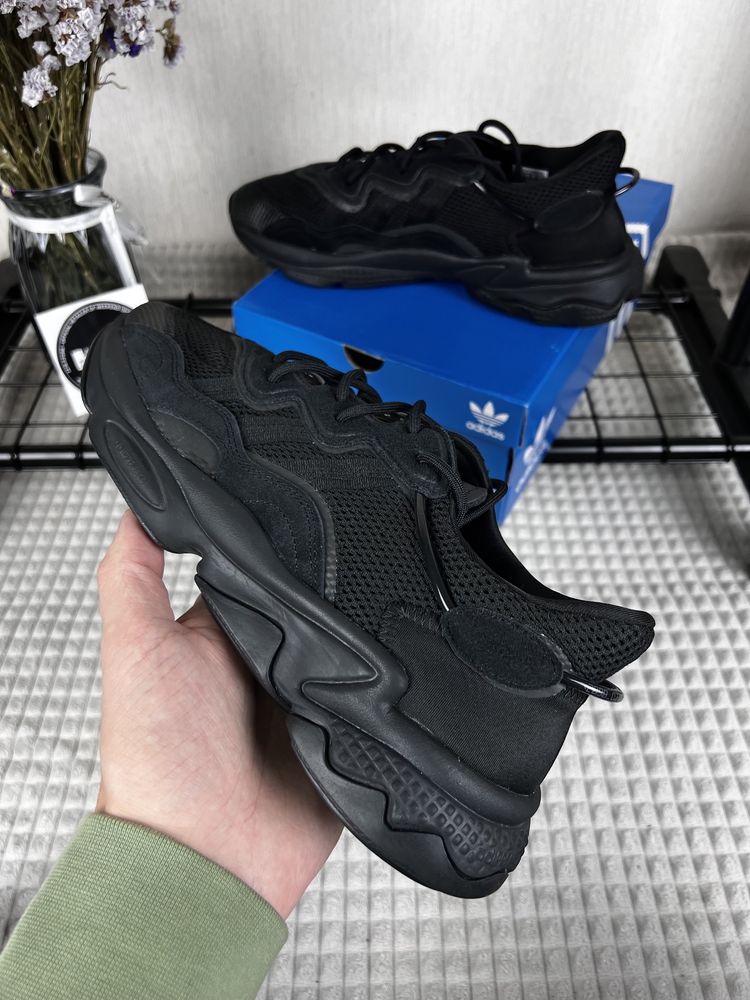 Кроссовки Adidas Ozweego