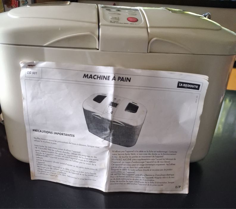 Maquina de fazer pão.  La Redoute.