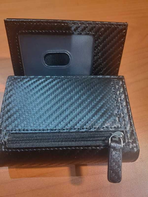 Carteira RDFI Carbon preta. Magnética. Nova. Excelente oportunidade