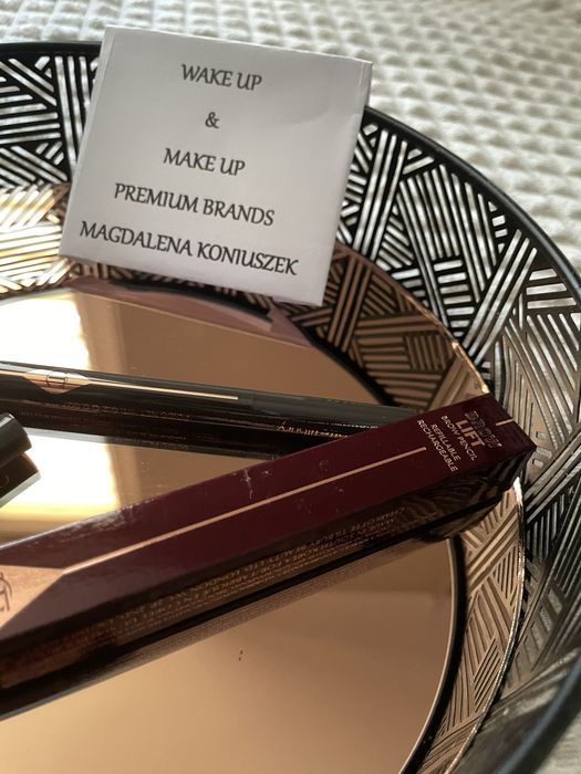 Charlotte Tilbury Brow Lift natural black kredka do brwi