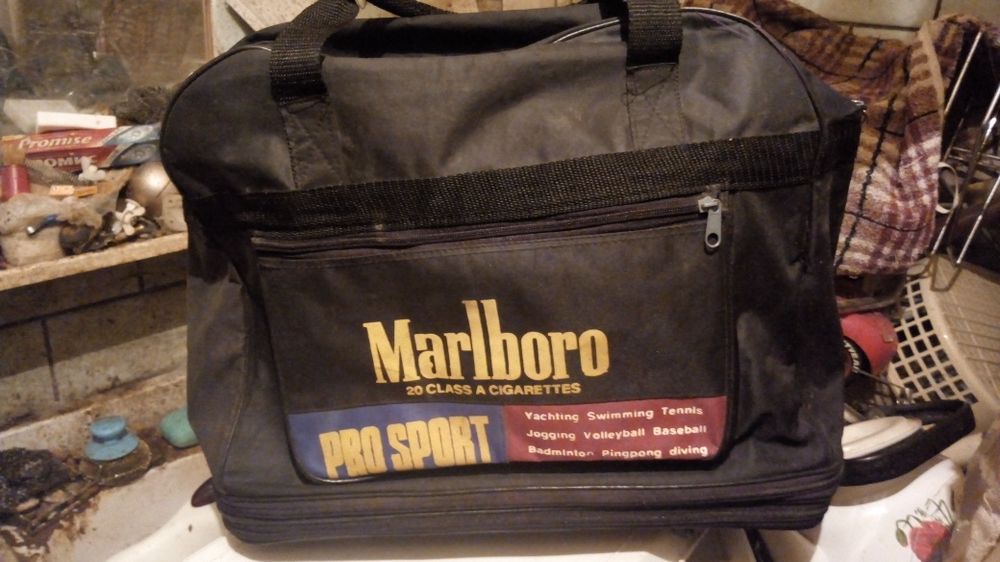 портфели сумки  спортивные  чемоданы  дорожные