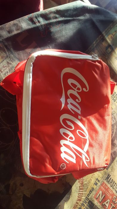 Lancheira isotérmica  da colecção da coca-cola.