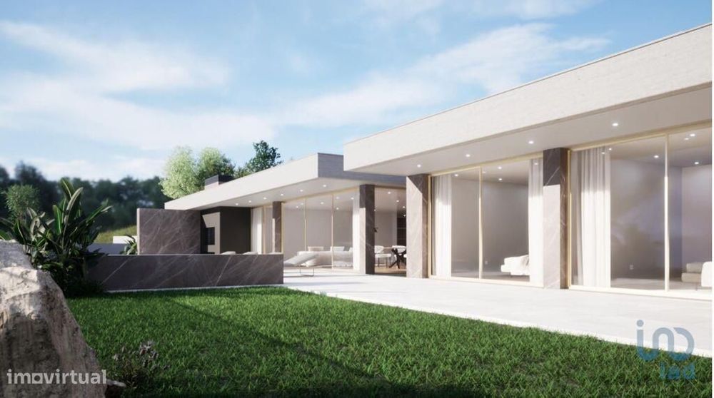 Casa / Villa T3 em Calheta de 279,00 m2