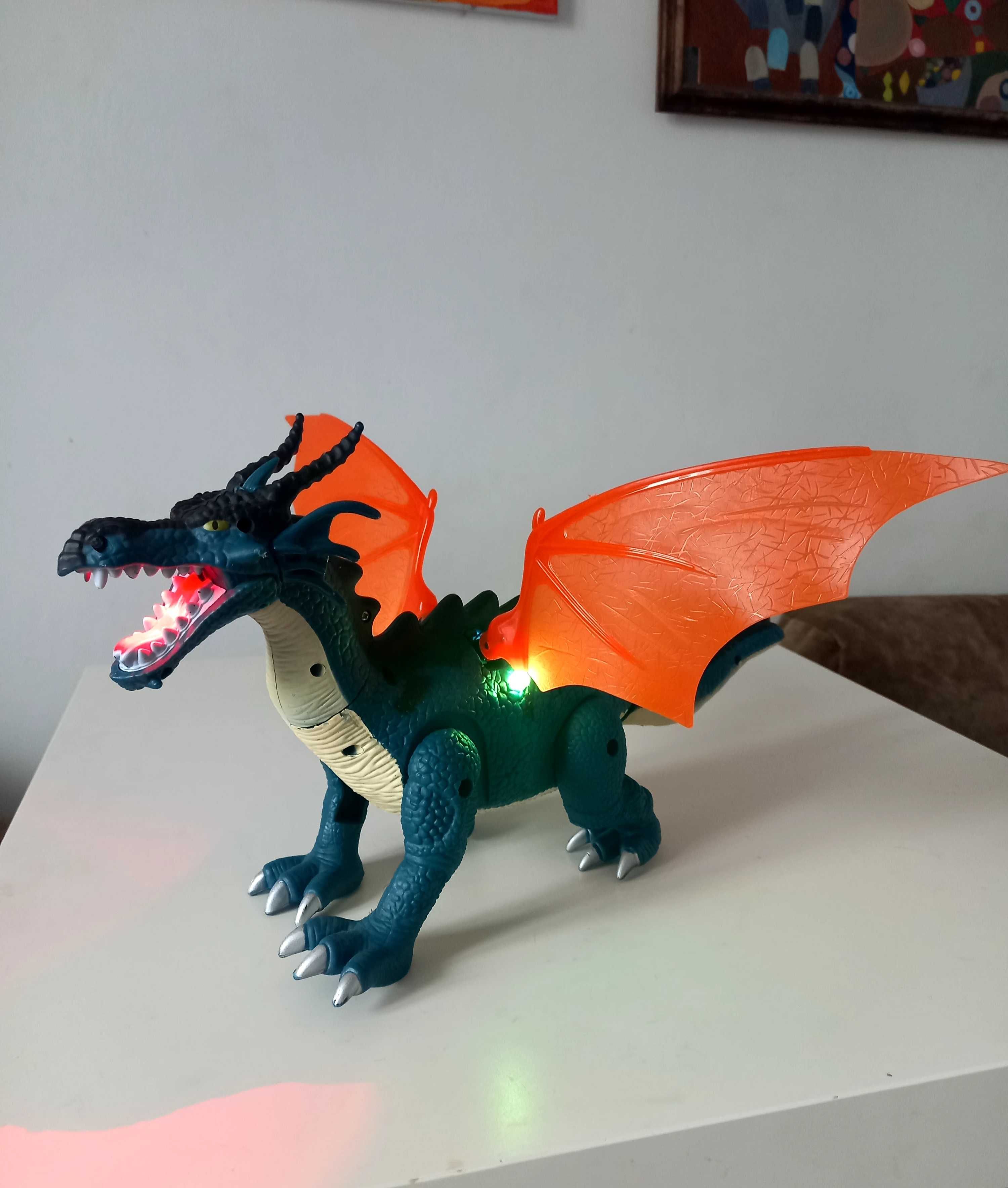 Игрушка Динозавр интерактивный на батарейках