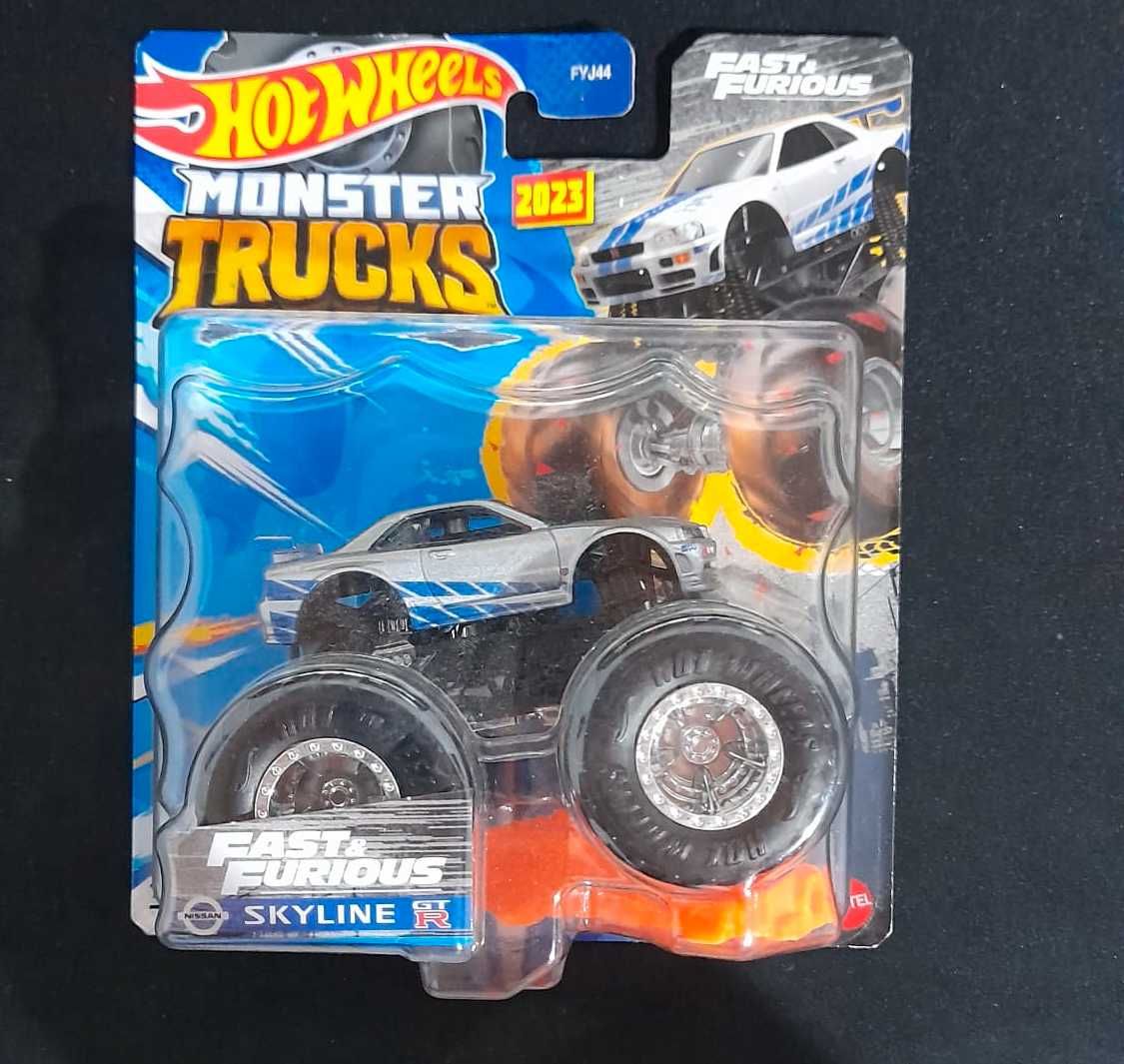 Monster truck Nissan Skyline r34 GTR - Hot Wheels