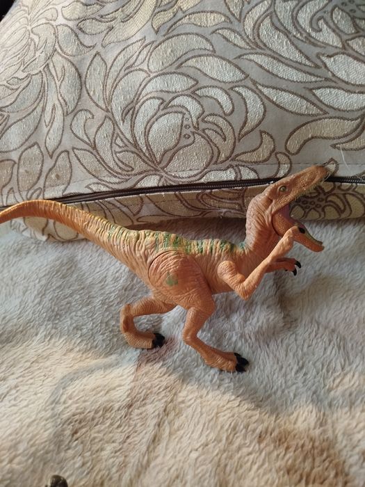Динозавры Hasbro фигурки  игрушки