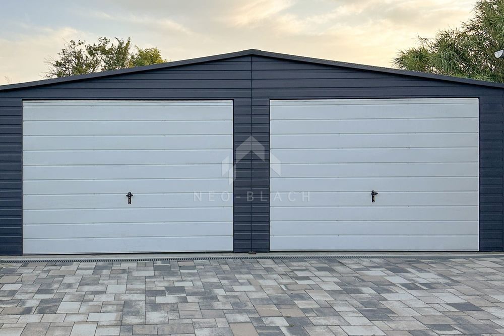 Garaż Blaszany 7,5X6M 2X Brama Drzwi Biały Rynny Dwuspadowy Nb139
