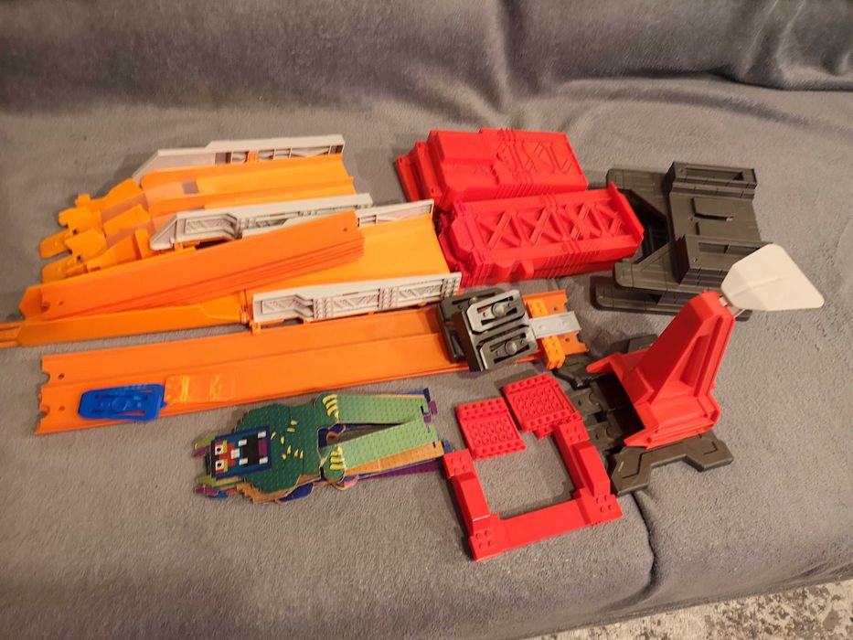 Tor Hot Wheels Most Kaskaderski