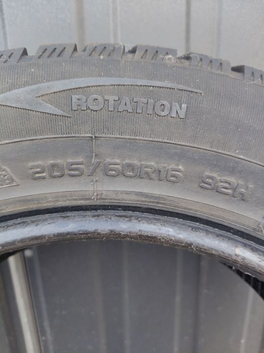 Opony zimowe 205/60 R16 2szt.