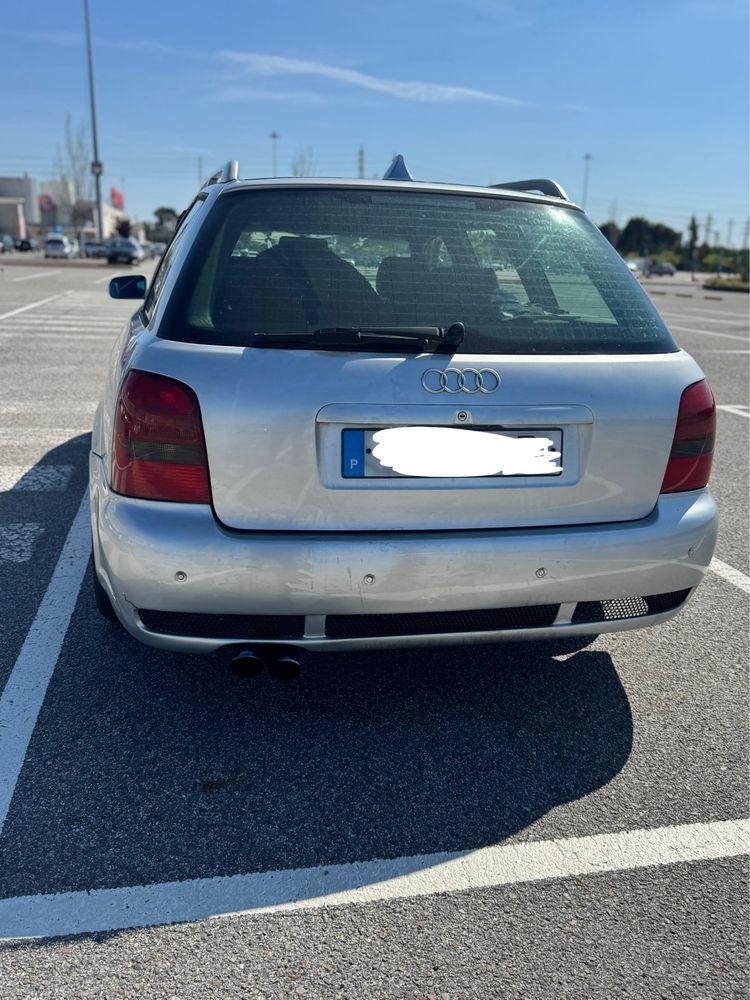 Audi A4 b5 1.9tdi 110cv com extras