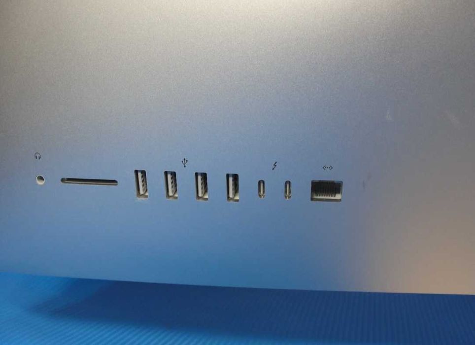 2021 iMac 27' 5K Retina (8-ядерний i7, Pro 5500 XT)