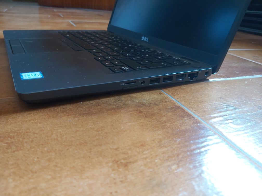 Portátil Dell Latitude 5400 - i5 8365U up to 4.1ghz