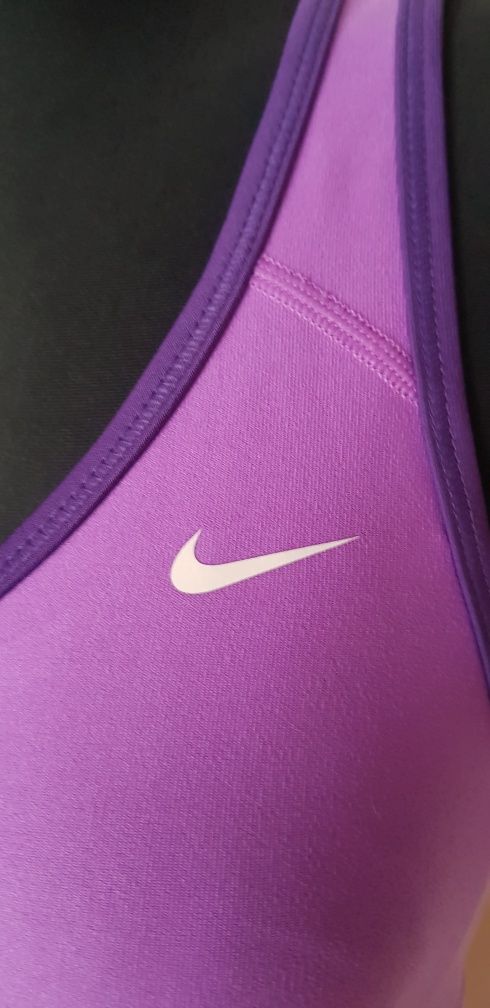 NIKE DRI-FIT rozmiar M koszulka sportowa z wszytym stanikiem fitness