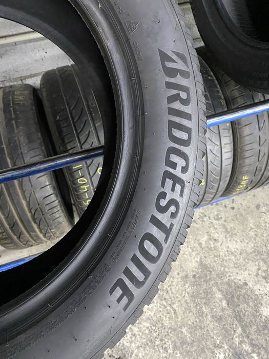 Зимові шини 255/50 R19 BRIDGESTONE