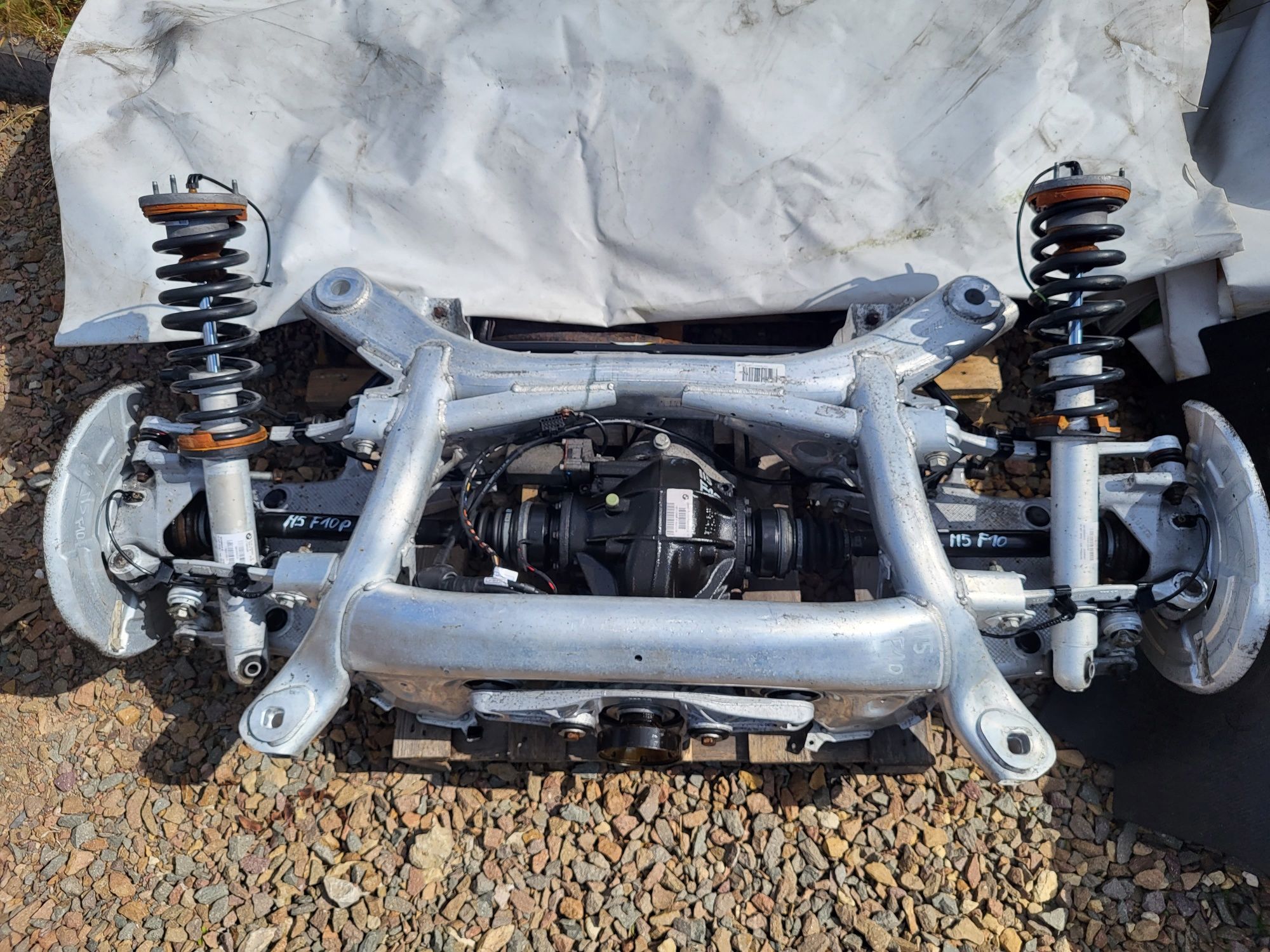 Zawieszenie Wózek dyfer tył szpera bmw m5 f10 m6 f06 f12 f13 4.4 560km