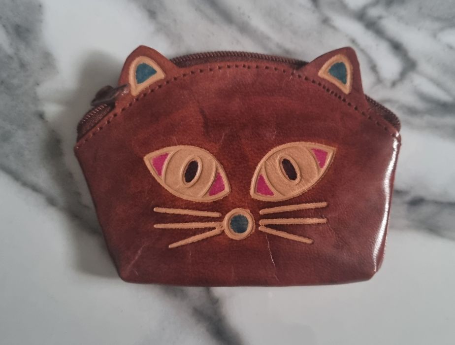 Kosmetyczka skórzana brązowa kotek NOWA