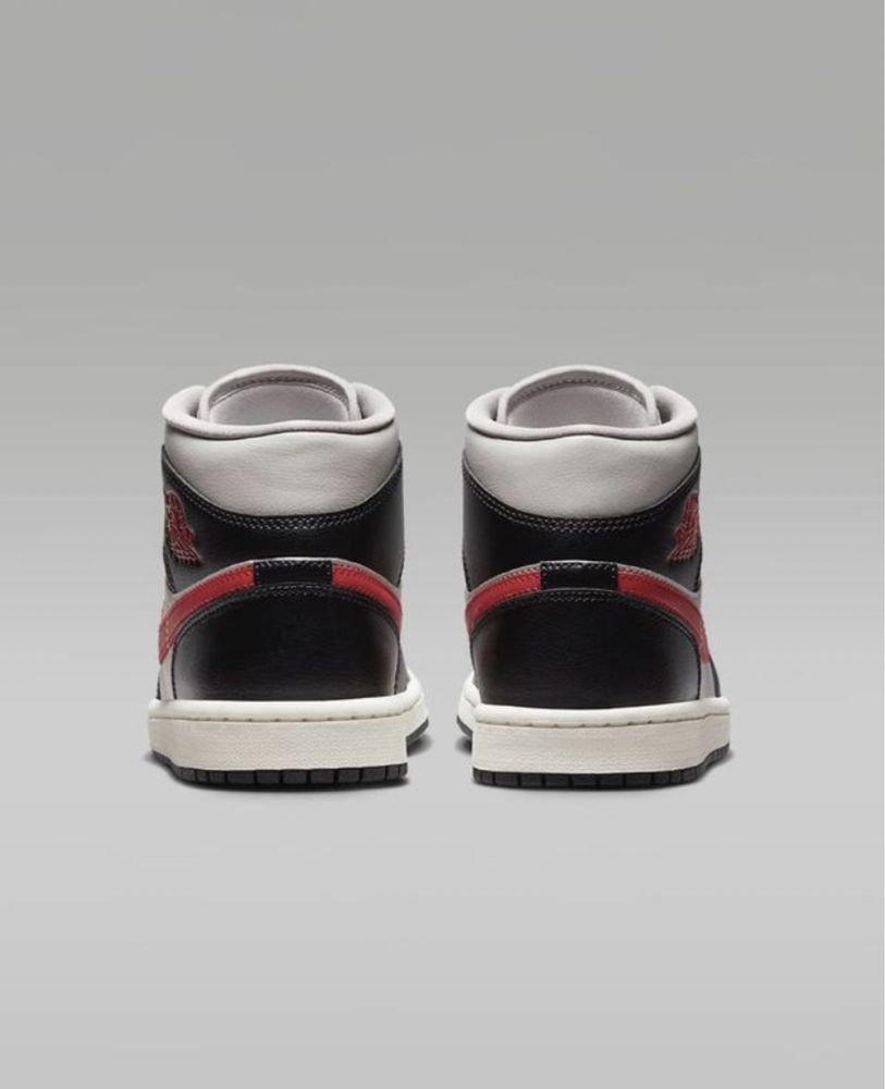 Кроссовки air jordan 1 mid Nike оригинал