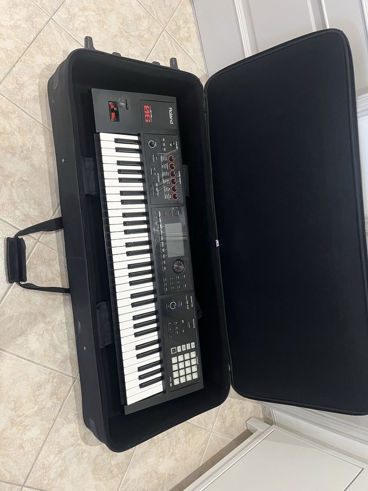 Estojo GATOR semi rigido 61 (Com rodas)
