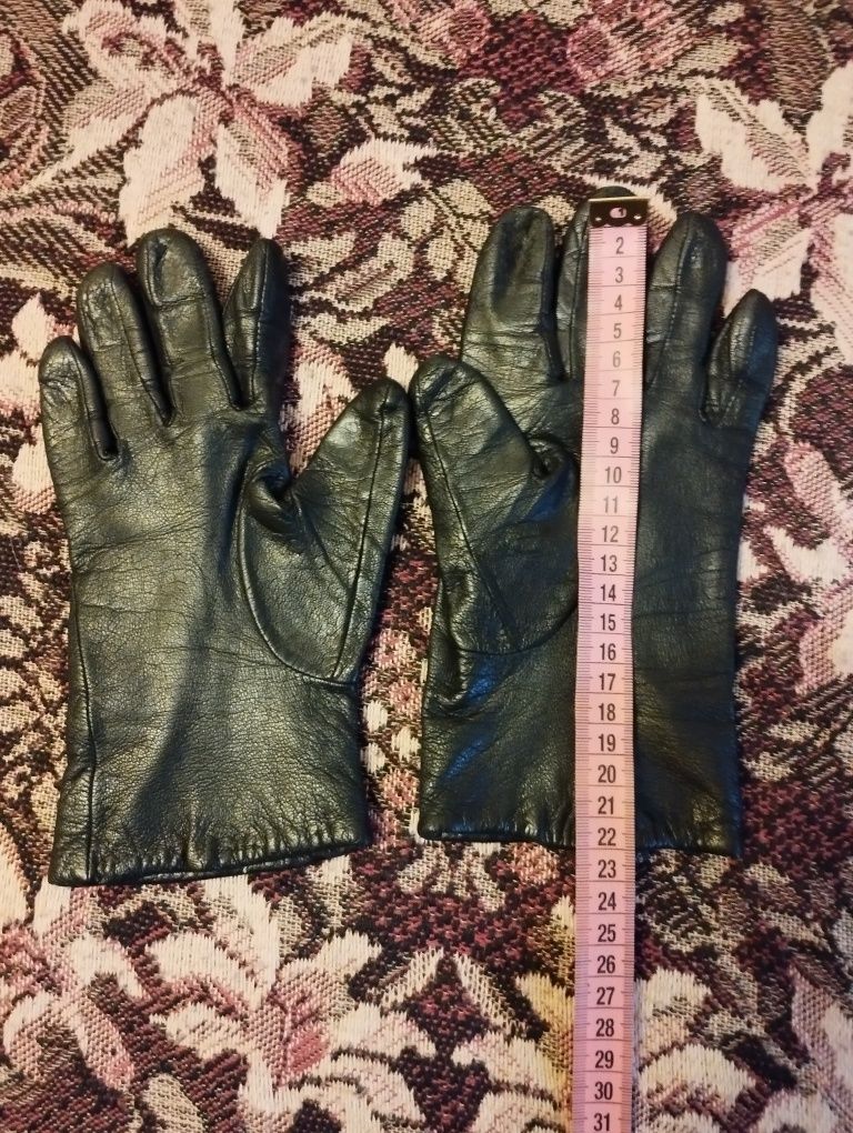 Продам жіночі шкіряні рукавички