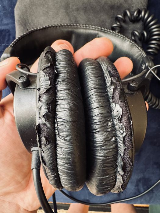 Sony MDR-7506 — професійні студійні навушники