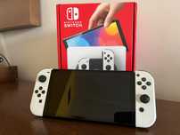 Nintendo Switch Oled + akcesoria