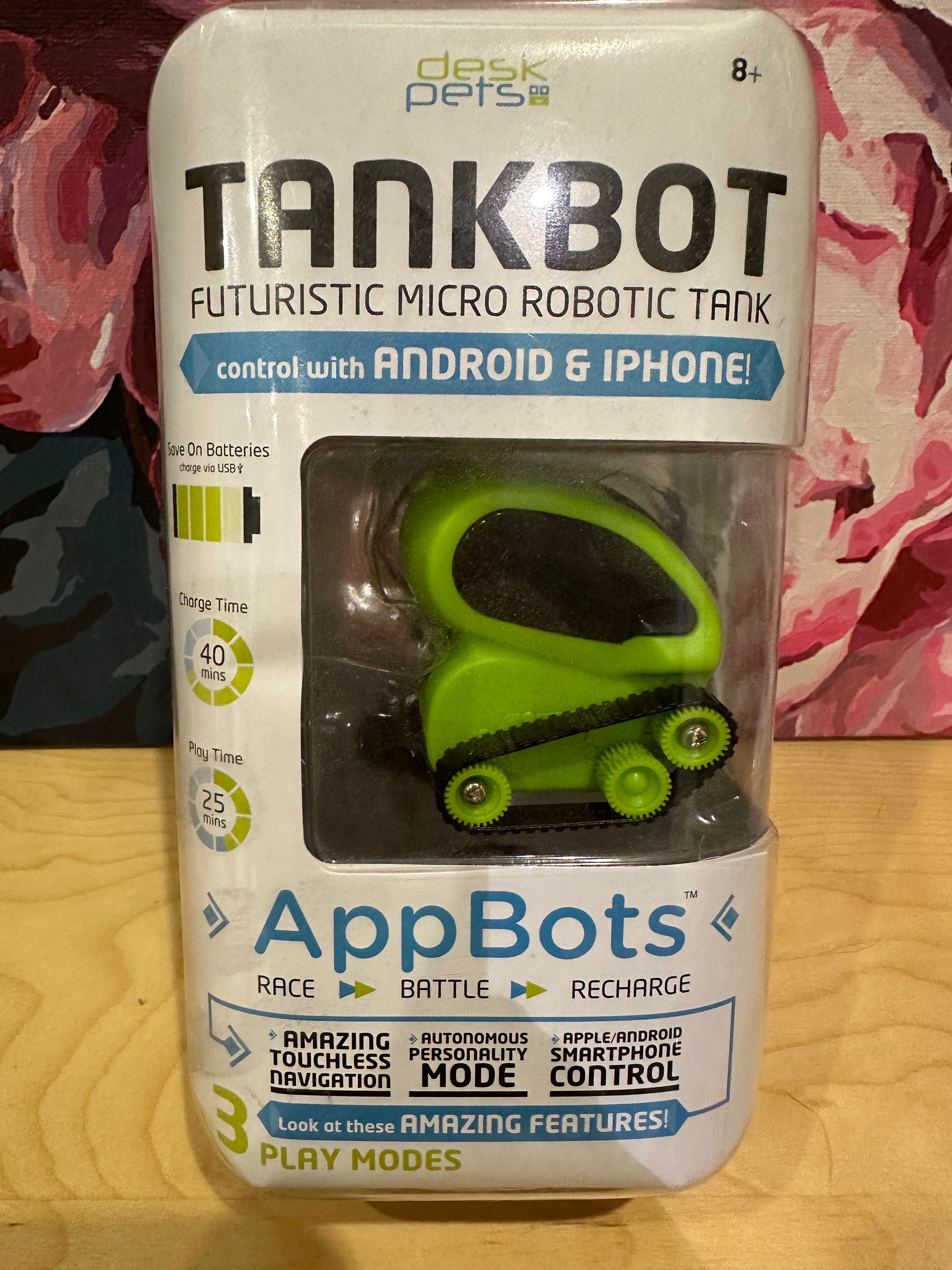 Робот на радіокеруванні Desk Pets Tankbot Action Figure