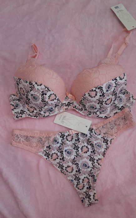 Комплект нижньої білизни чашка В