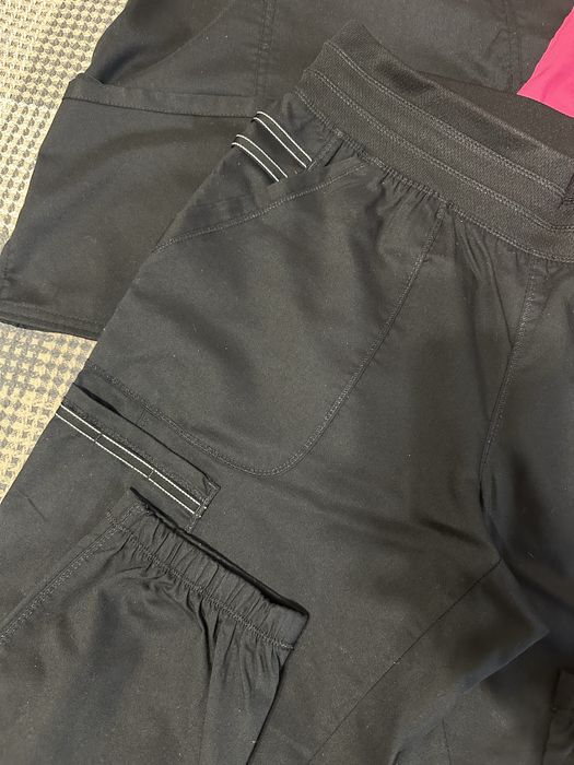 Жіночий медичний костюм Cherokee Revolution