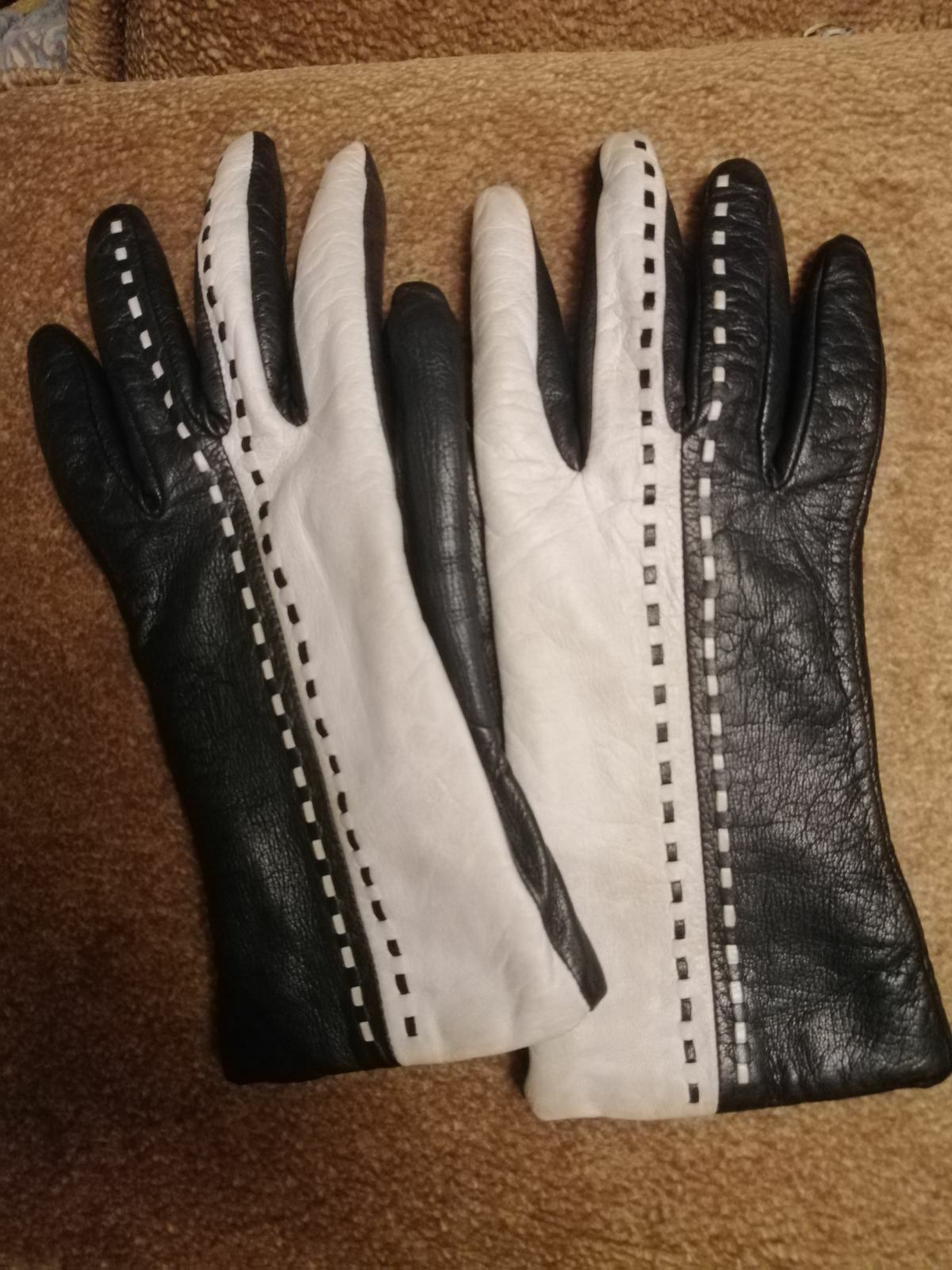 Шкіряні оригінальні рукавички