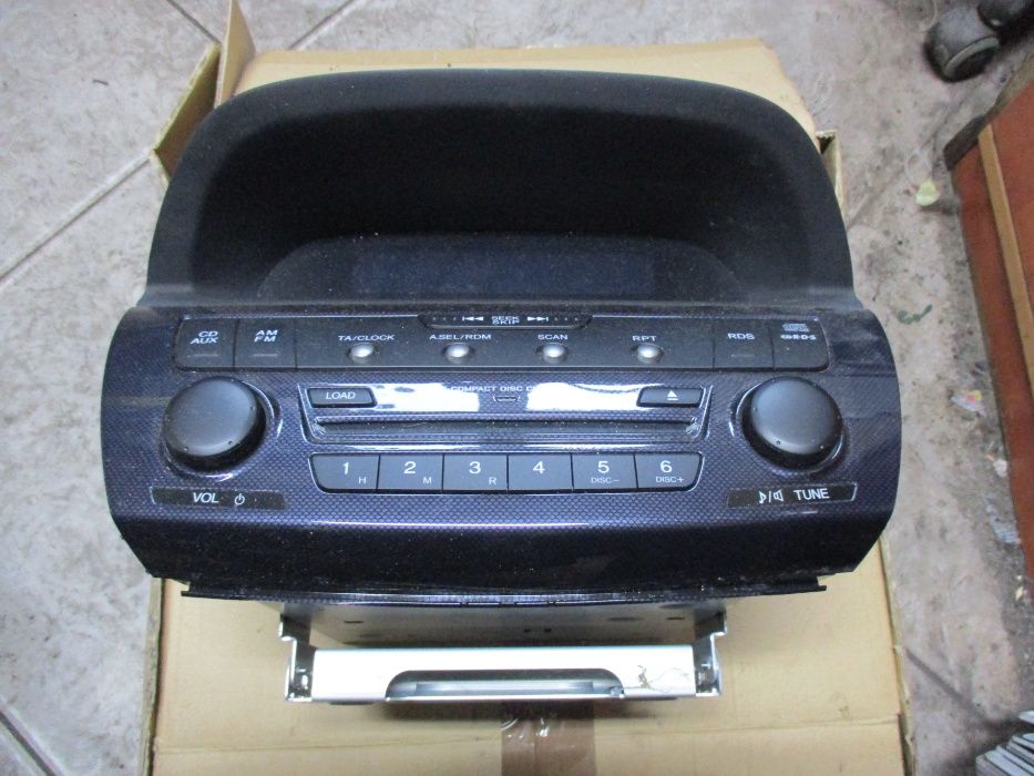 Honda FR-V radio fabryczne